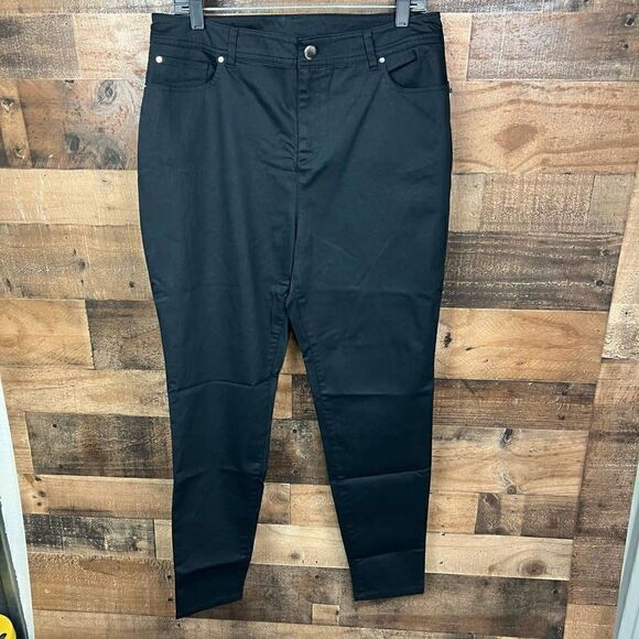 Bar lll Essentials Jeans Deep Black Zip Fly Button Closure 5 Pockets Size 14 - Picture 13 of 13